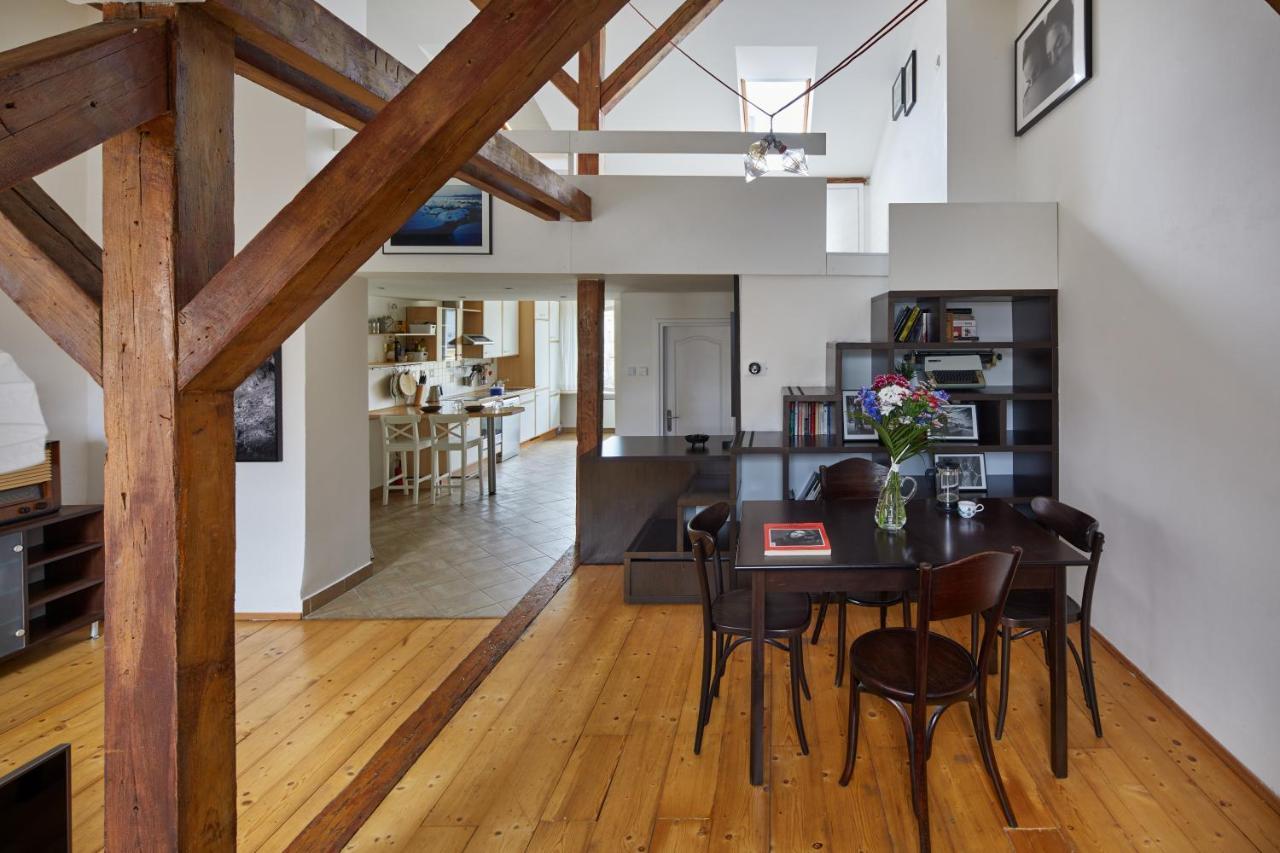 Ferienwohnung Prague Days - Sunlit Attic Loft In Vinohrady Exterior foto